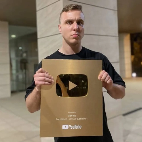Gorrino fuerte influencer